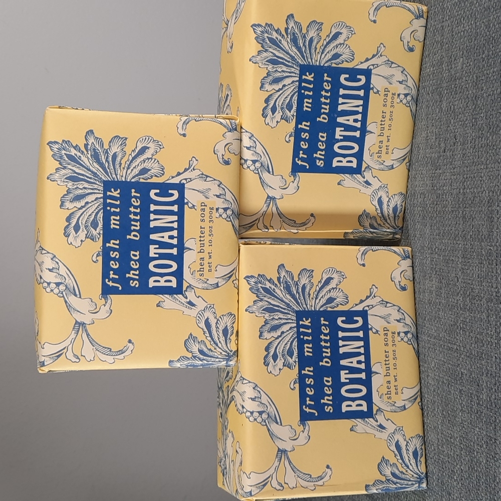 Fresh Milk Shea Butter Spa Bath Soap Bar Set 3 Bars10.5oz Bathroom Gift NWT